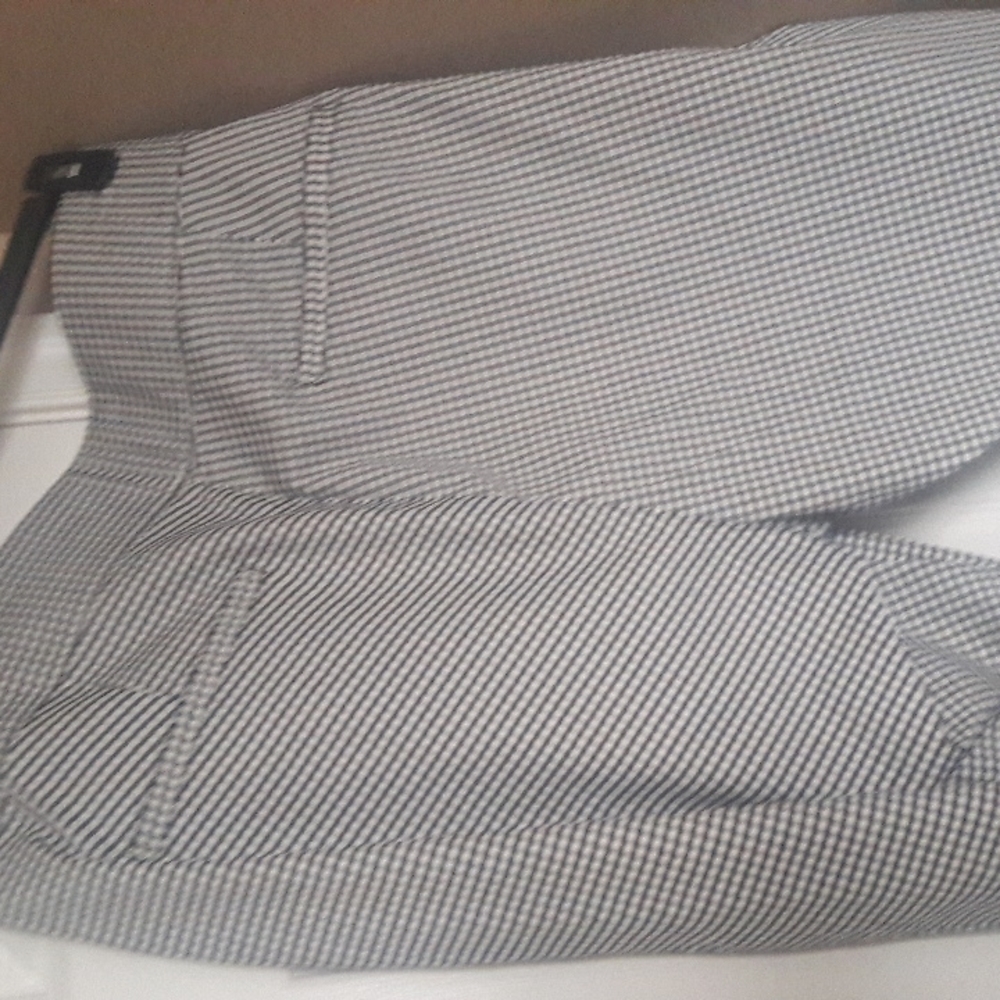 Old Navy Women's pull on pants Long Length NWT - Picture 7 of 12